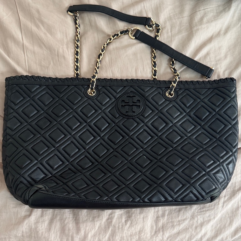 Tory Burch Black Quilted Shoulder Bag